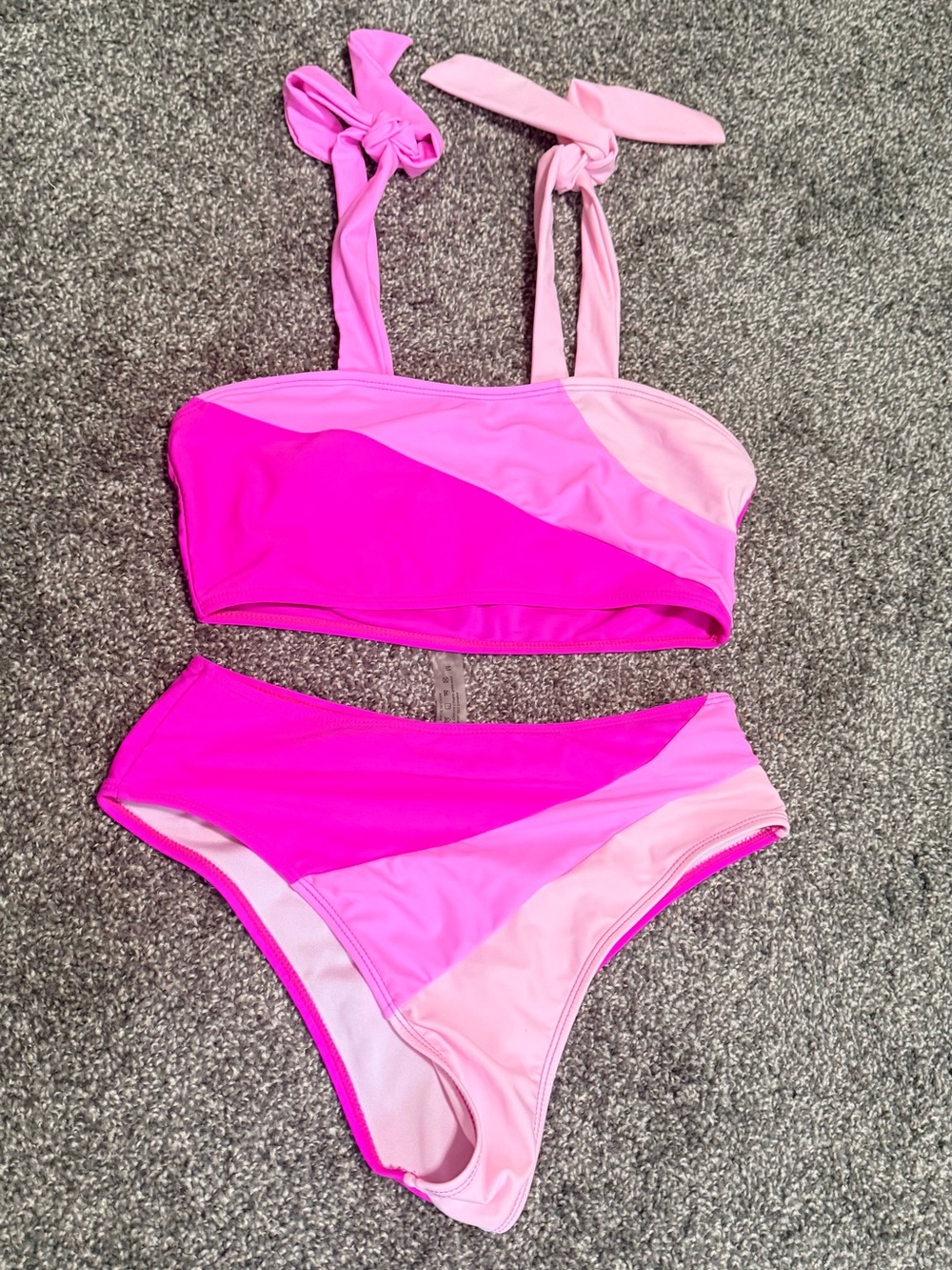 Women’s Two-Piece Colorblock Bikini - Pink